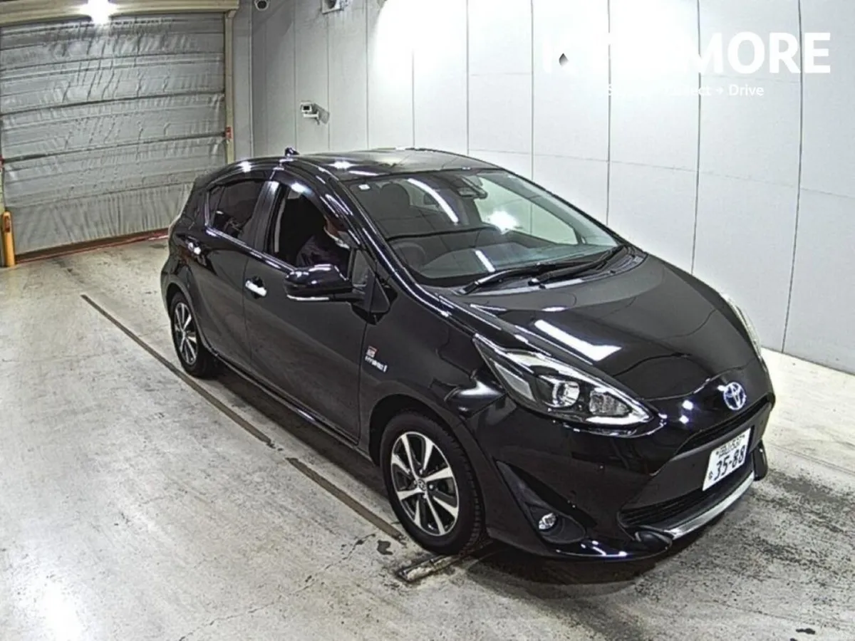 Toyota Aqua 1.5 HYBRID G STYLE BLACK - PUSH BUTTON - Image 1