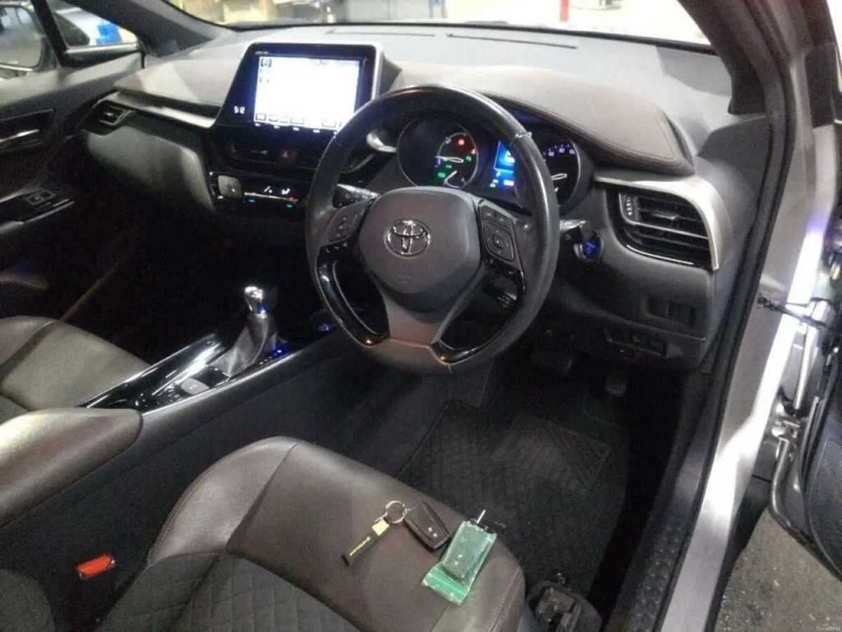 Toyota C-HR 1.8 HYBRID AUTOMATIC - GREY/BLACK TWO - Image 3