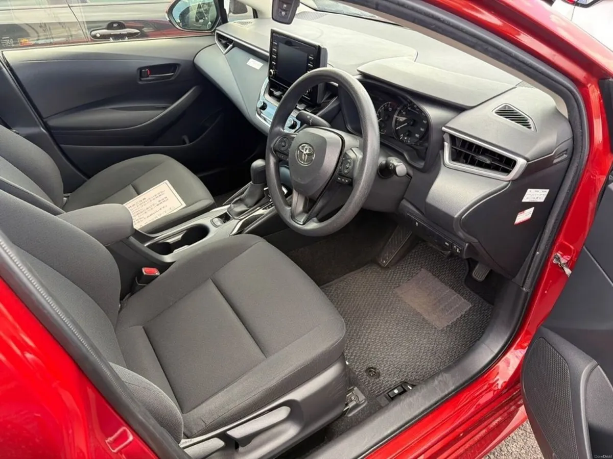 Toyota Corolla 1.8 HYBRID AUTOMATIC - CRUISE CONTR - Image 3