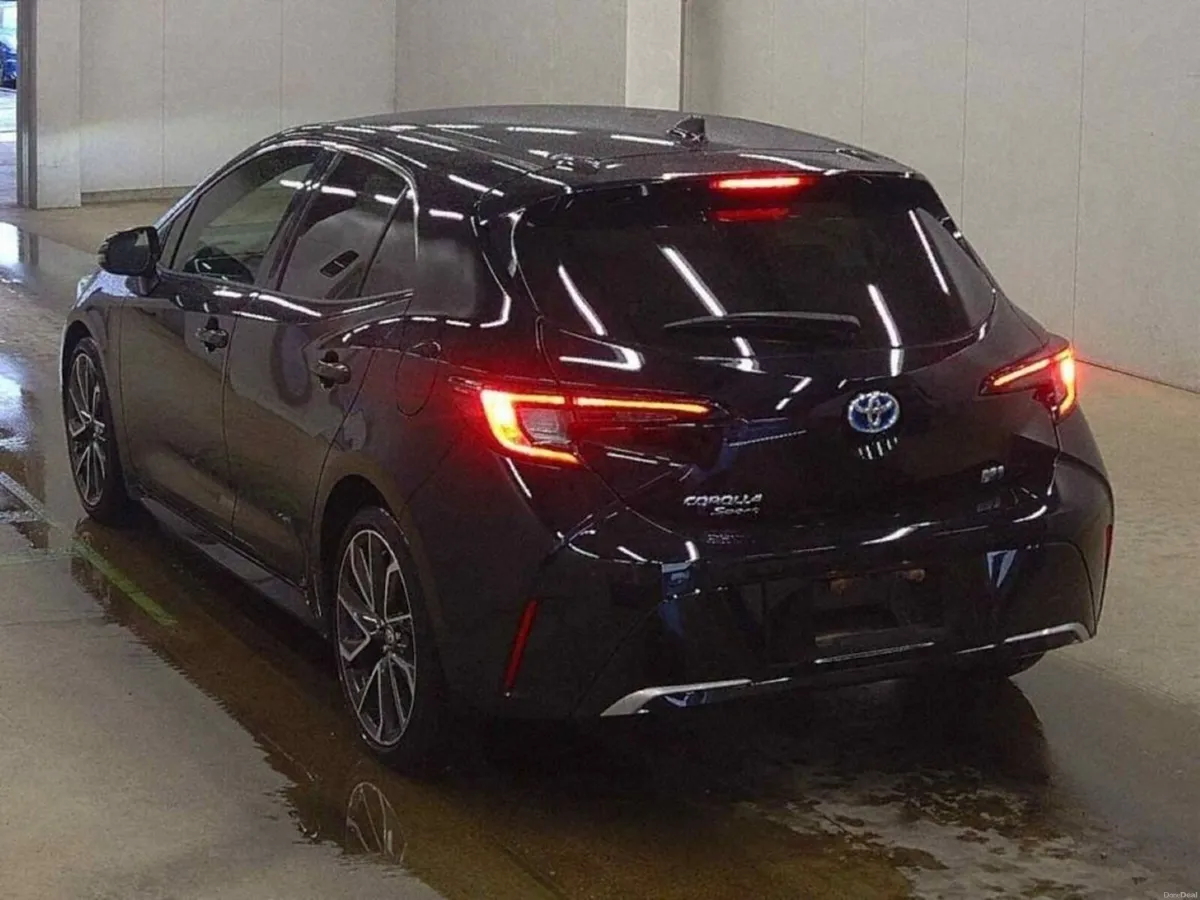 Toyota Corolla 1.8 HYBRID AUTOMATIC GZ EDITION (TO - Image 2