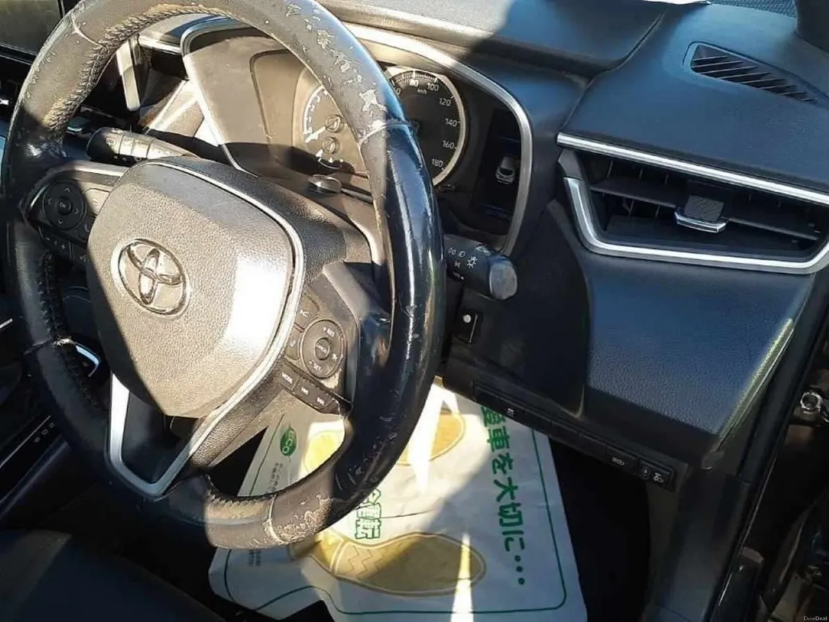 Toyota Corolla 1.8 SPORT HYBRID G MODEL AUTOMATIC - Image 3