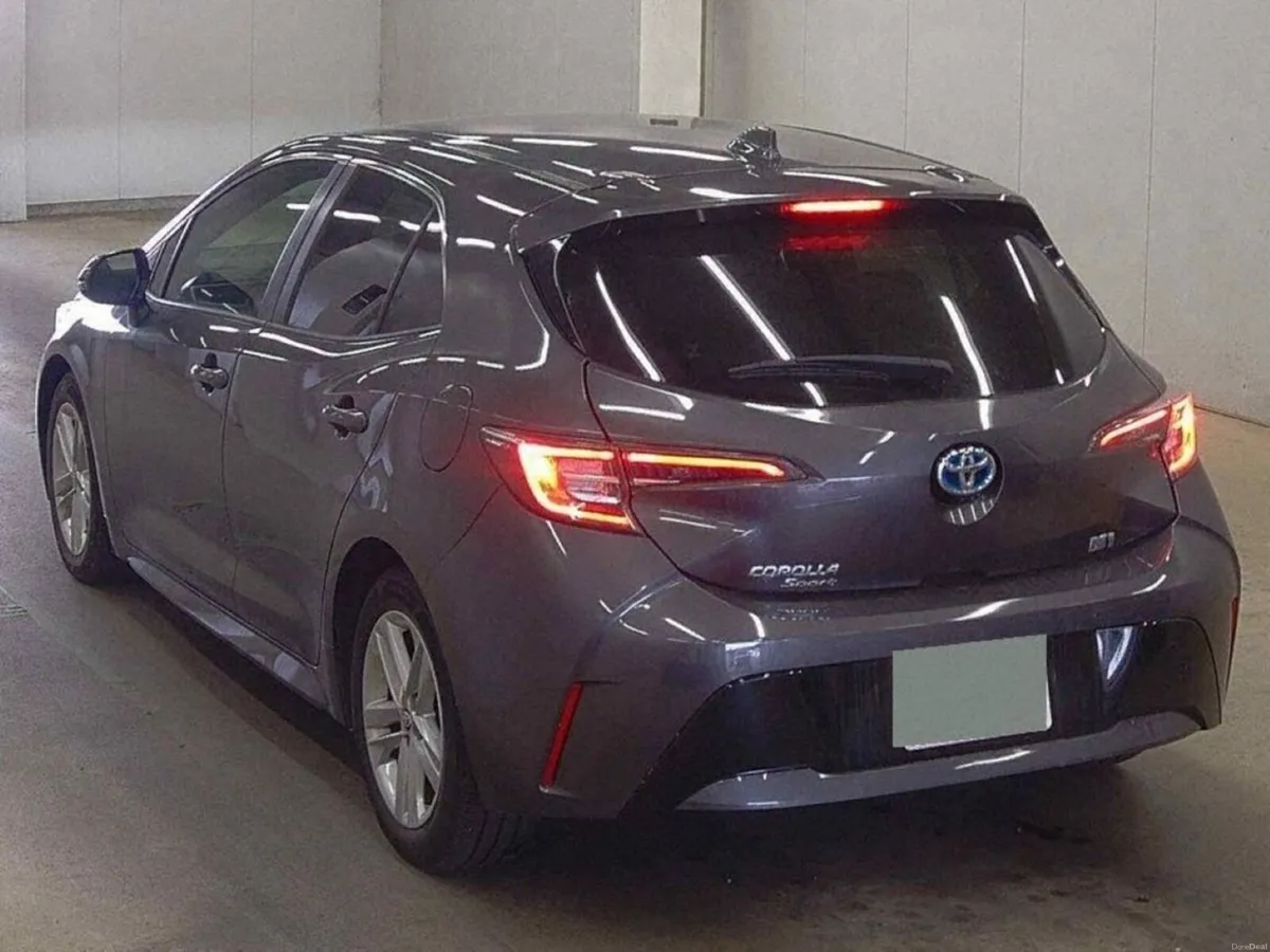 Toyota Corolla 1.8 HYBRID AUTOMATIC - G EDITION - - Image 2
