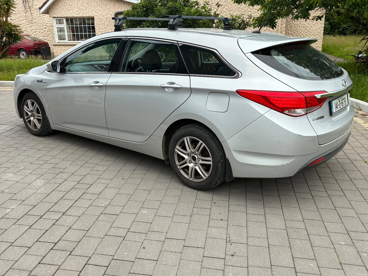 2014 Hyundai i40 estate *tax+nct* - Image 4