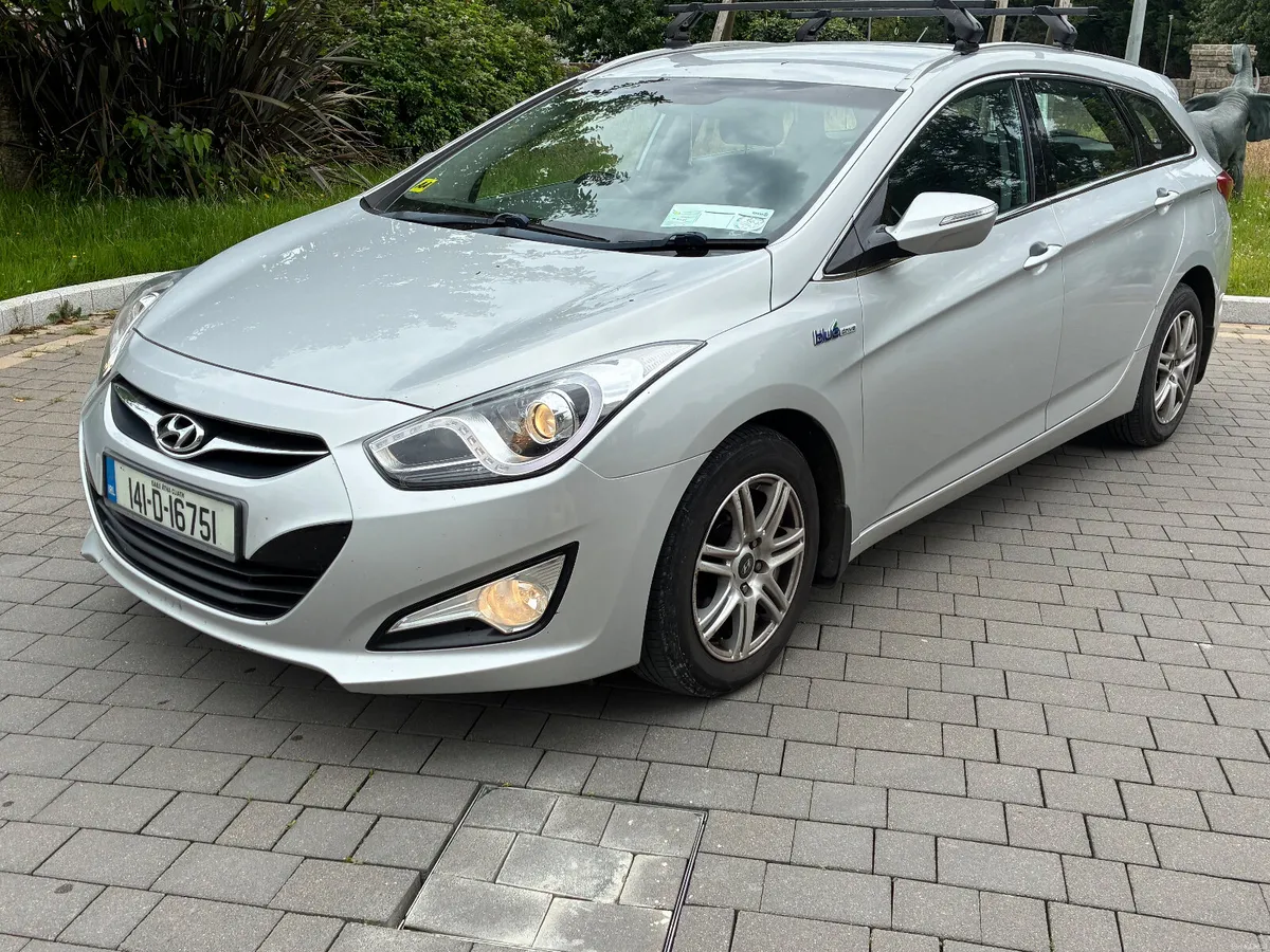 2014 Hyundai i40 estate *tax+nct* - Image 1