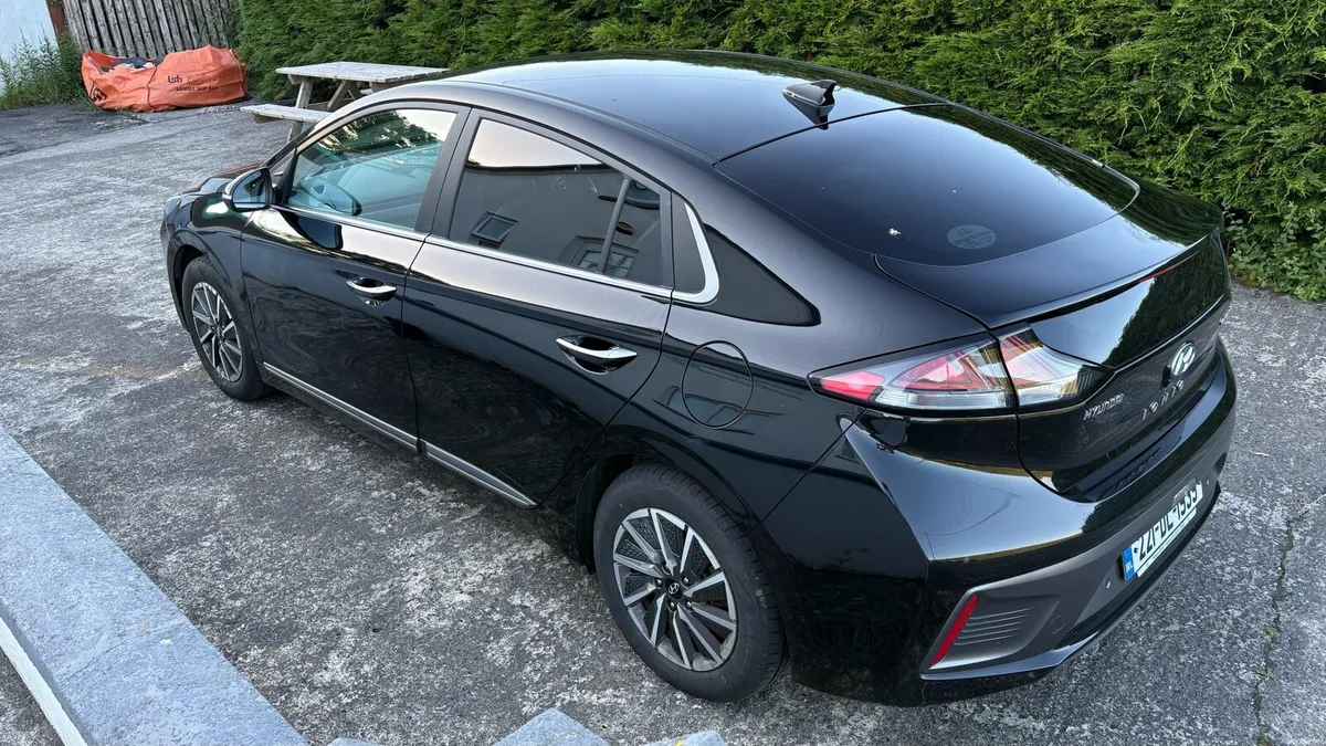 Hyundai IONIQ 2022 - Image 5