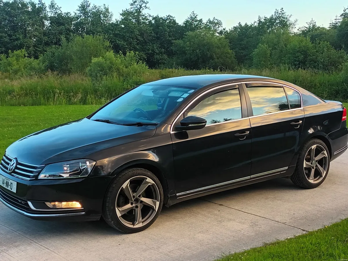Volkswagen Passat - Image 5