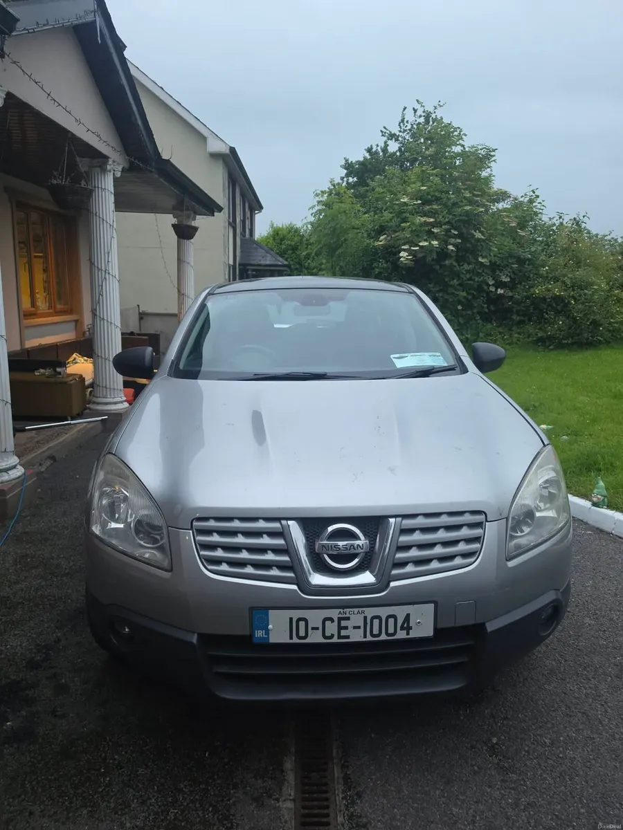 Nisan Qashqai and peuegot 3008 - Image 1