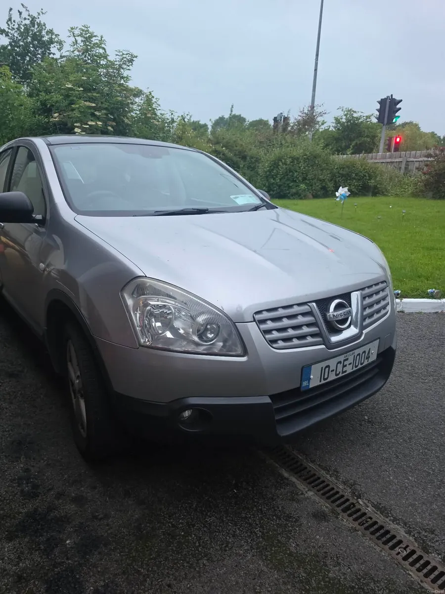 Nisan Qashqai and peuegot 3008 - Image 2