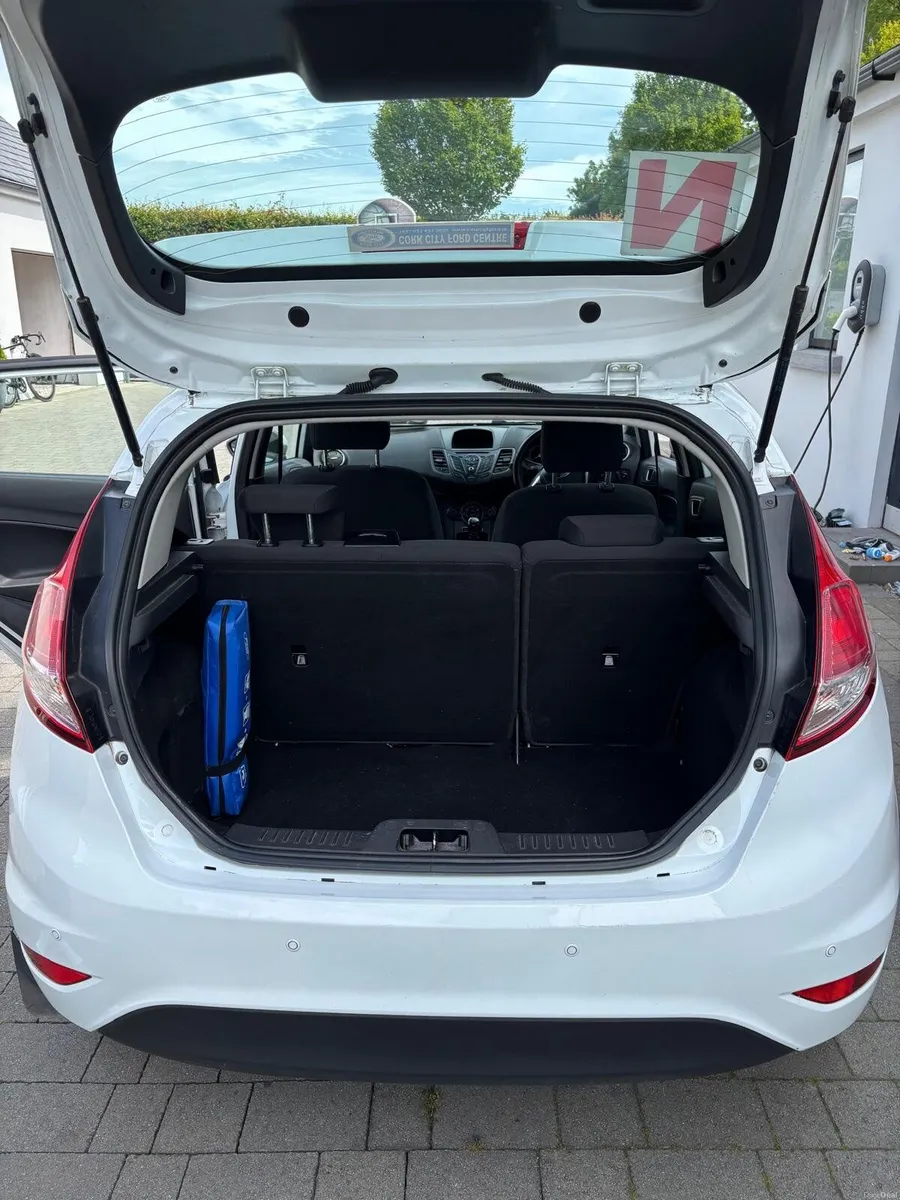 Ford Fiesta 2017 - Image 2