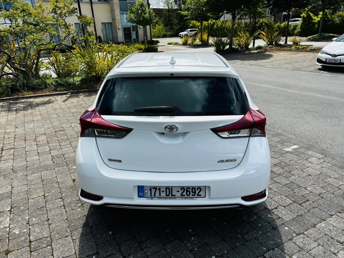 TOYOTA AURIS 1.4 D4D NCT 3/27 TAX 6/26 - Image 4