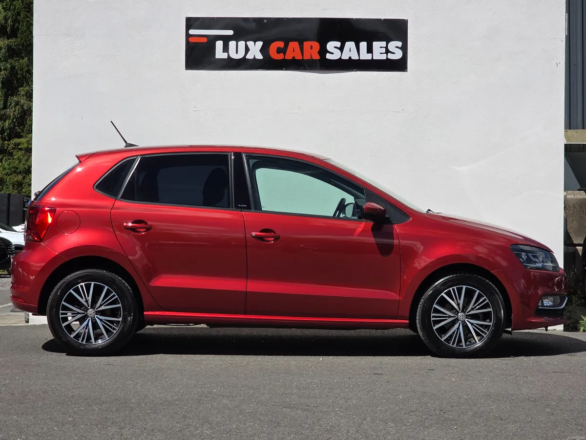 2016 VOLKSWAGEN POLO 1.2 TSI ALLSTAR AUTOMATIC - Image 2