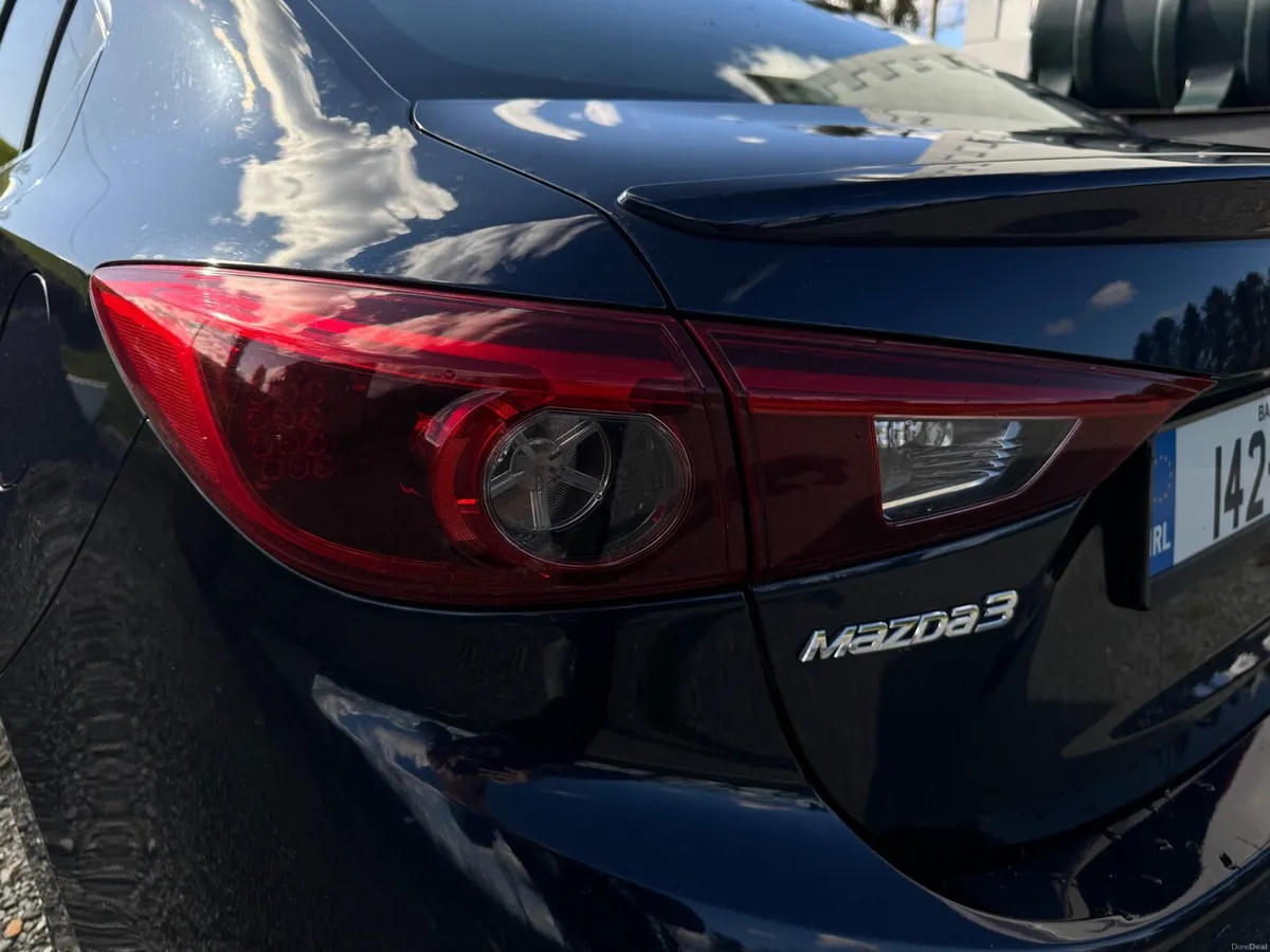 Car - Image 3