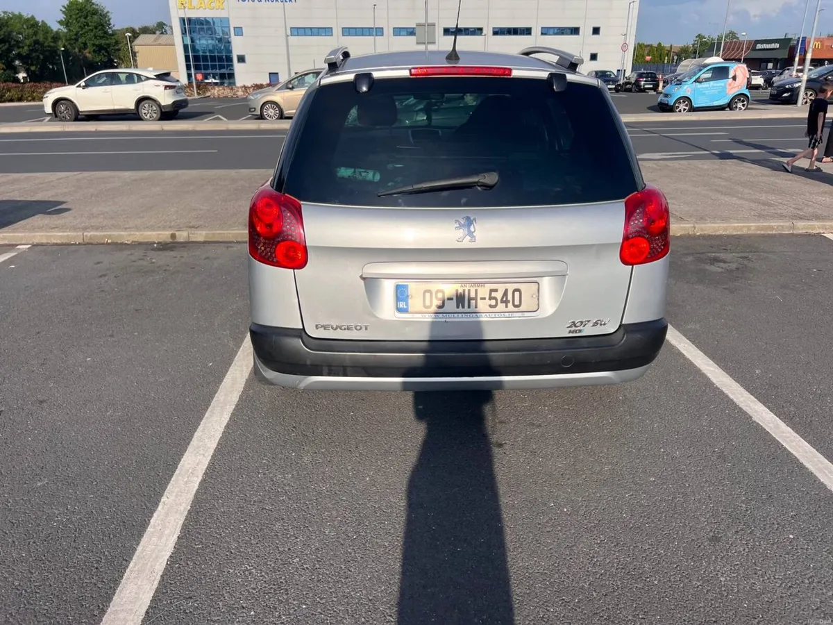 Peugeot 207 - Image 1