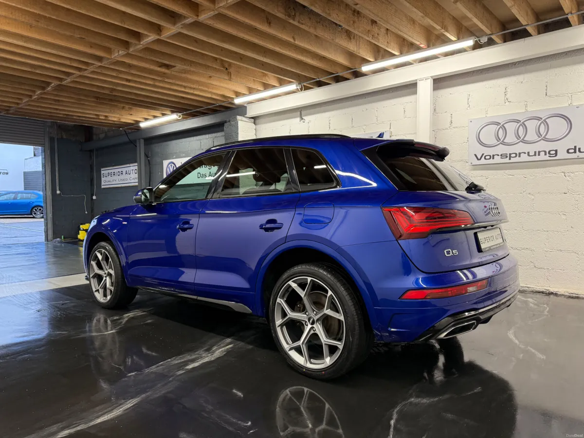 2022 Audi Q5 S-Line 50TFSI E Petrol Hybrid - Image 5