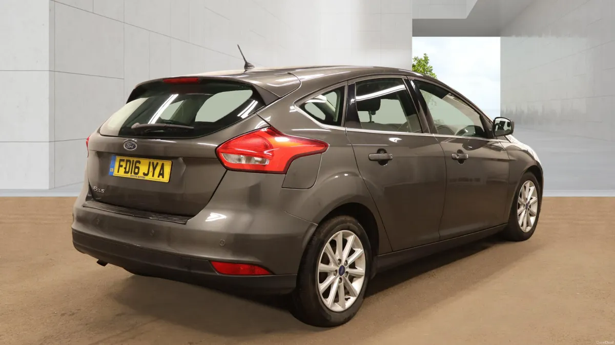 Ford Focus TITIANIUM - FINANCE AVAILABLE - Image 4