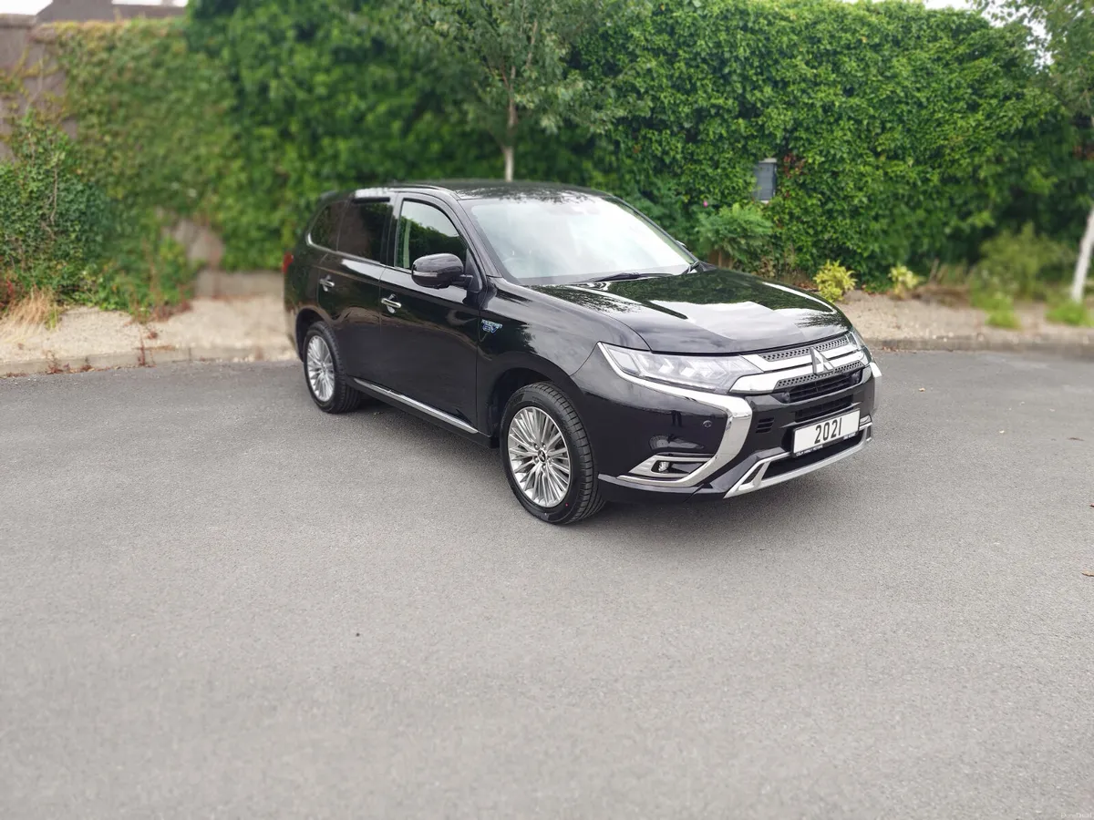 Mitsubishi Outlander Plug-in Hybrid - Image 1