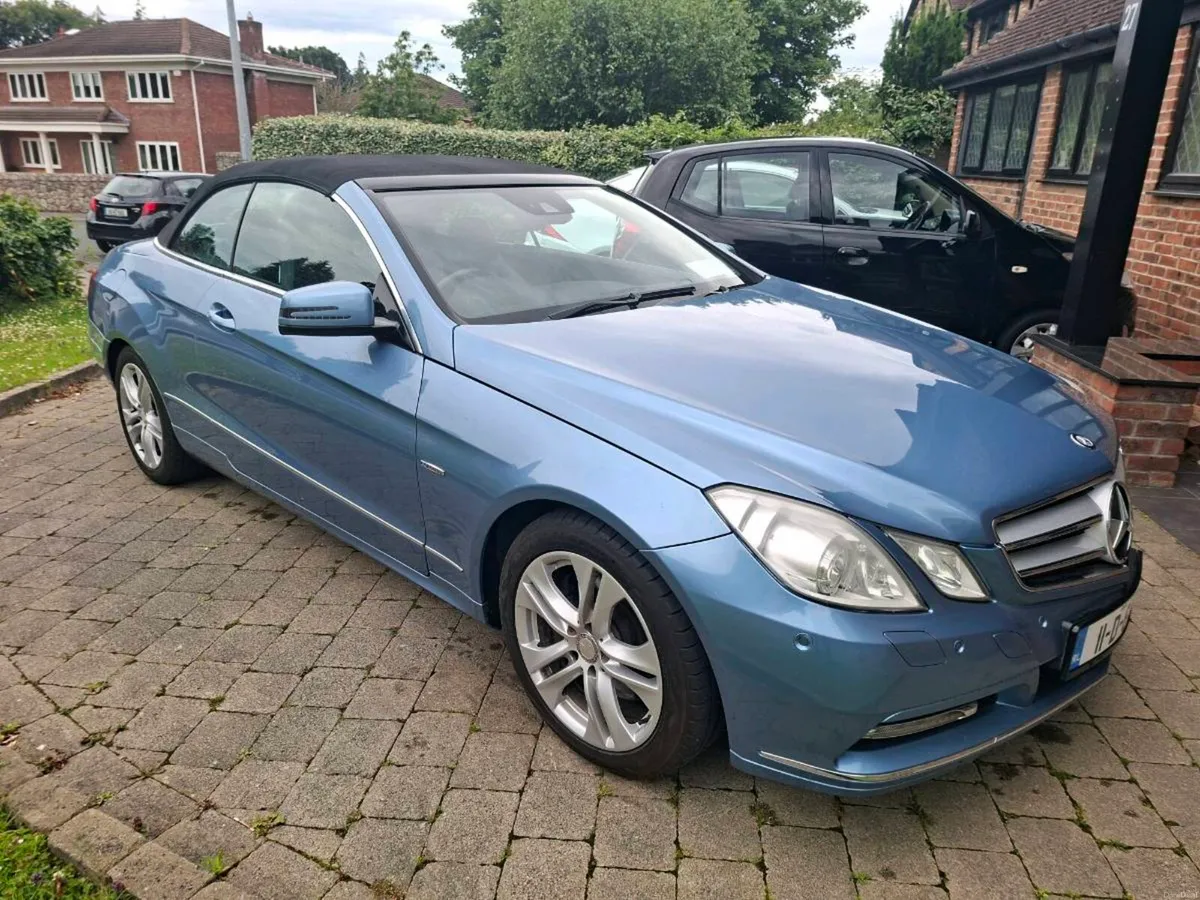 MERCEDES E250CDI CONVERTIBLE AUTO 2011 - Image 2