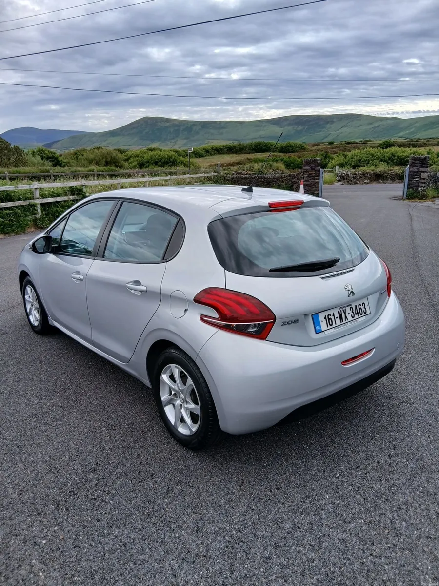 Peugeot 208 2016 - Image 3