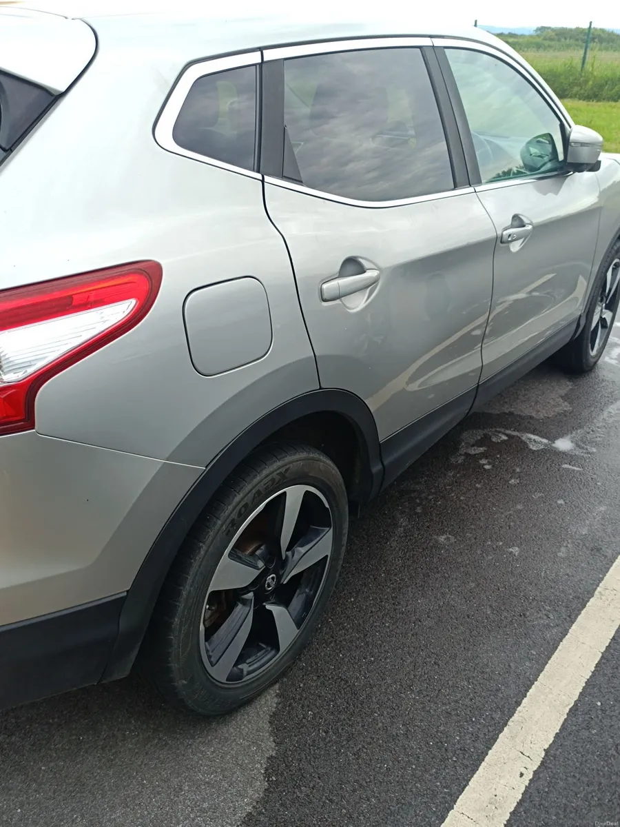 Nissan Qashqai 2015 - Image 3