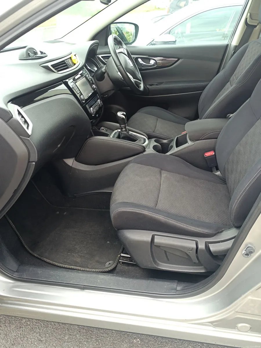 Nissan Qashqai 2015 - Image 5