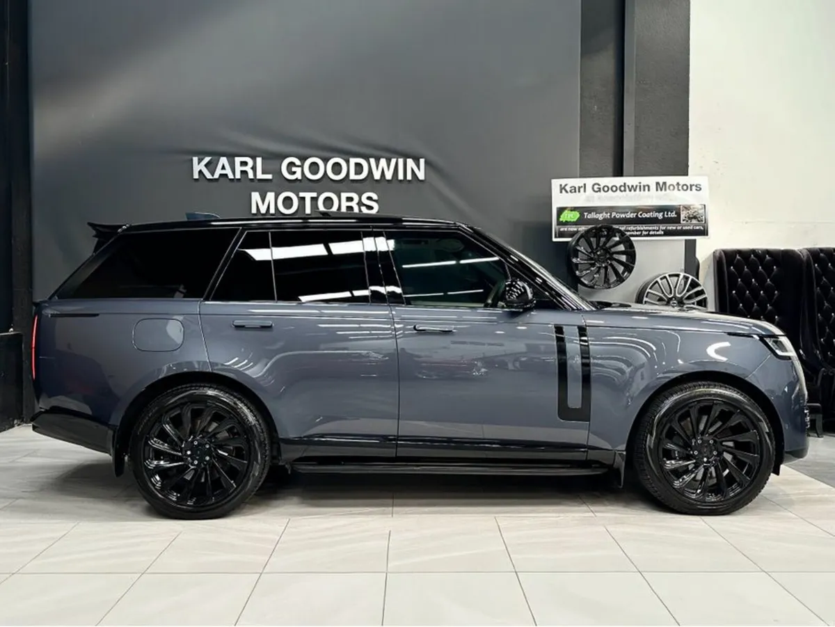 LAND ROVER RANGE ROVER P460E HSE HIGH SPEC - Image 6