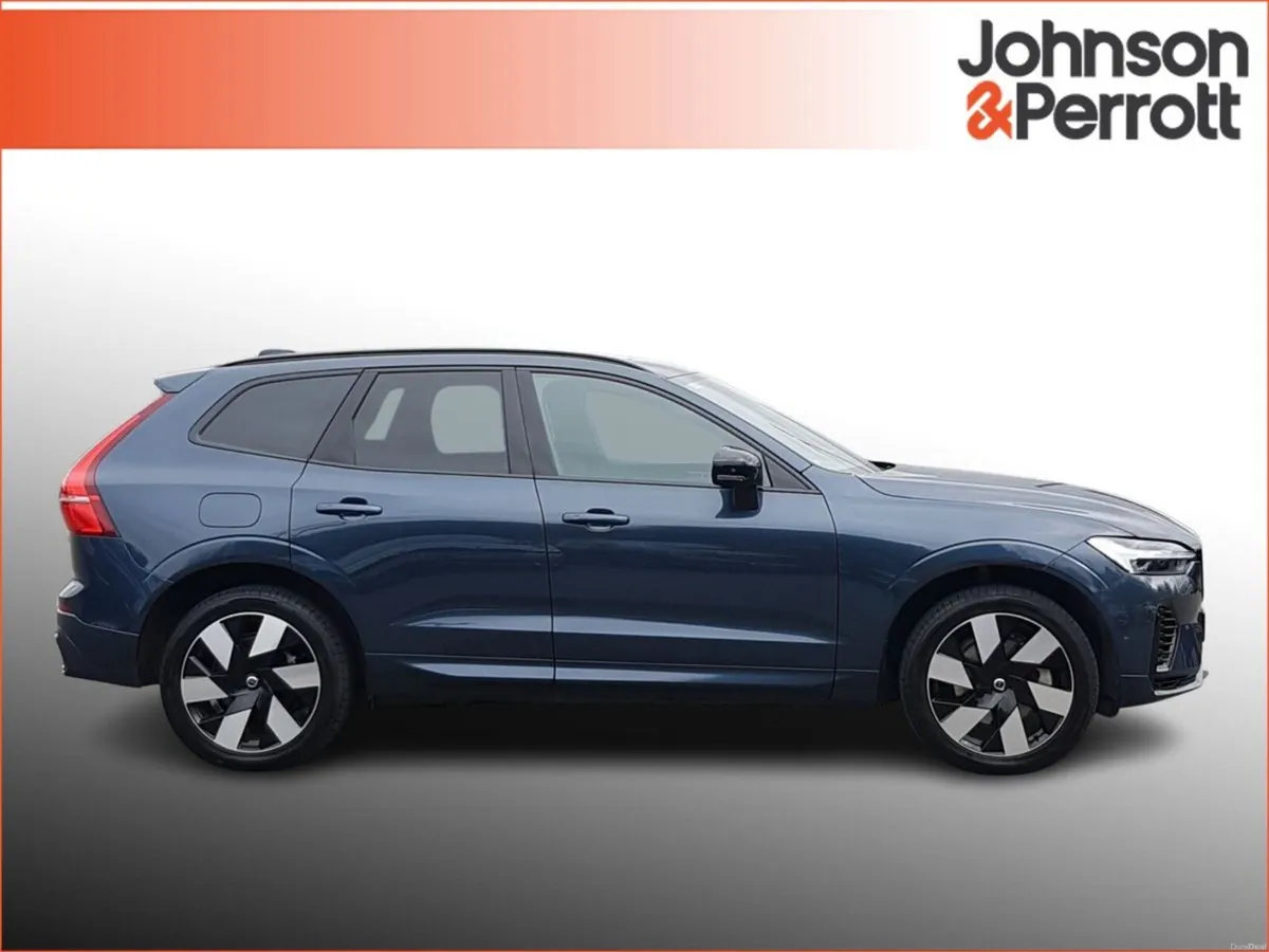 Volvo XC60 T6 350 bhp AWD PHEV Plus Dark (Three Ye - Image 5