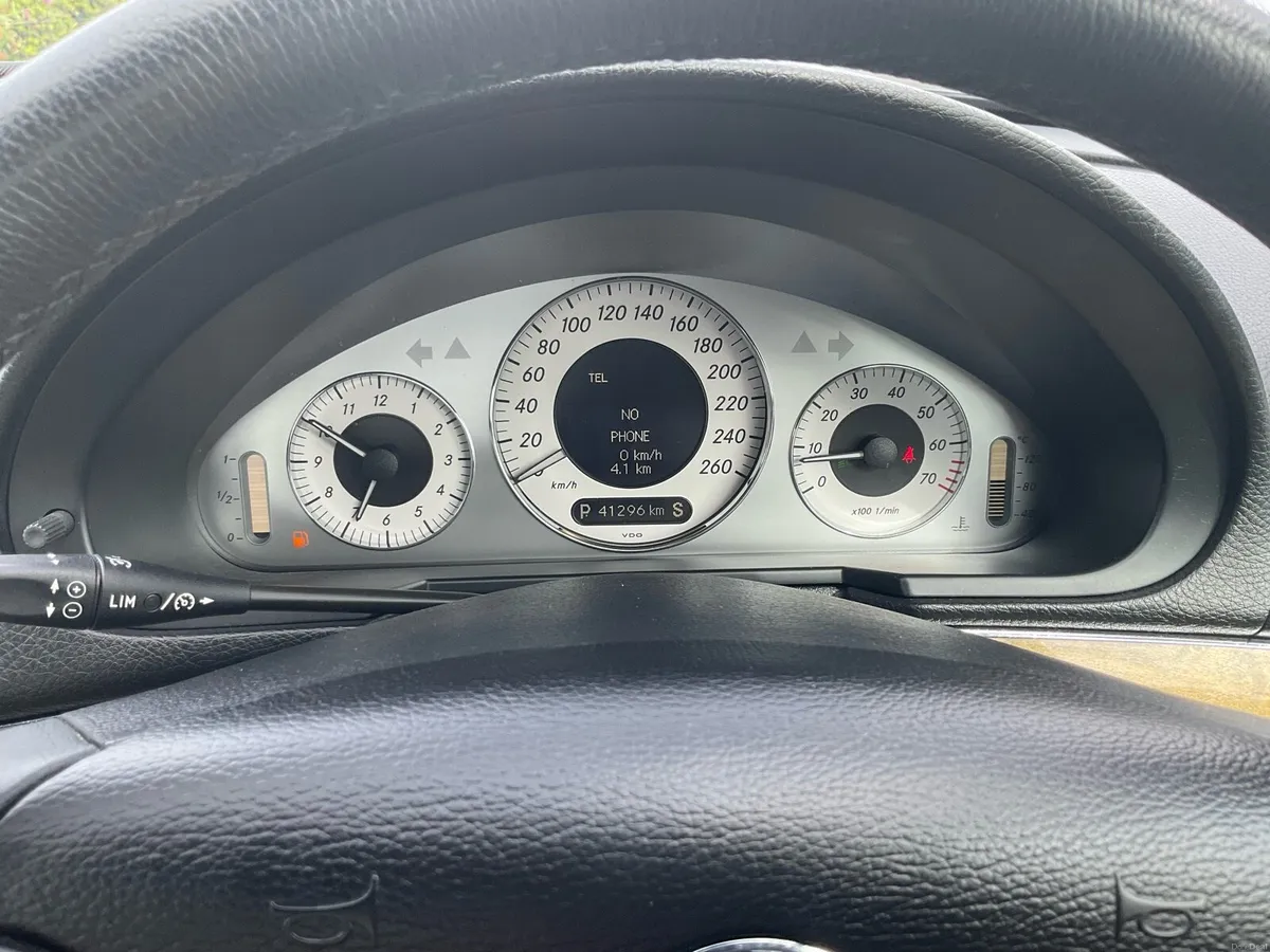 Mercedes E200 42km - Image 4