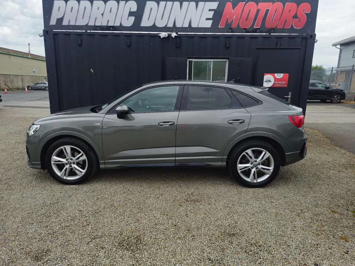 Audi Q3 S Line Black Edition STronic TDI - Image 6
