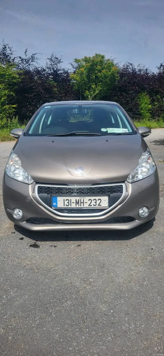 PEUGEOT 208 - Image 2