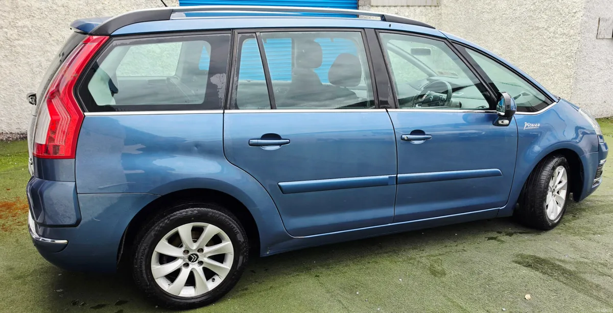 Citroen C4  GRAND Picasso 7 SEATS TAX 03.27 - Image 4