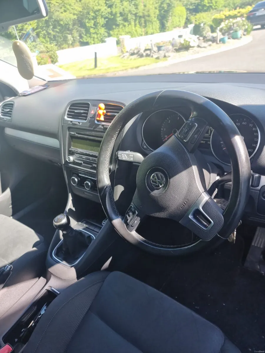Volkswagen Golf 2009 - Image 1