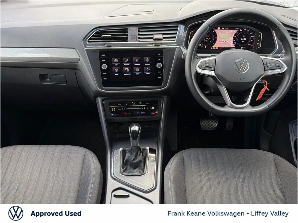 Volkswagen Tiguan Allspace LIFE AUTO 2.0 TDI 150HP - Image 2