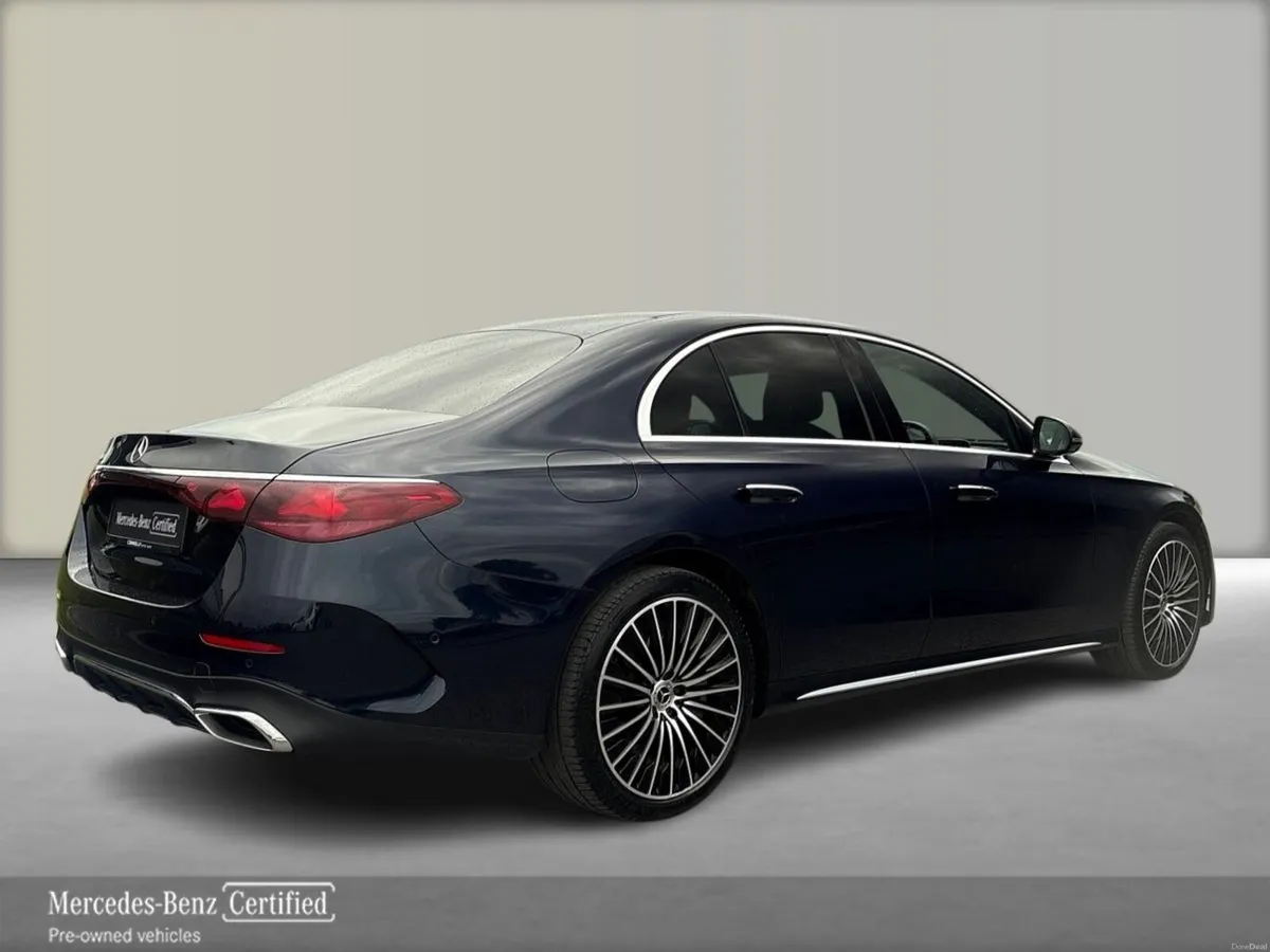 Mercedes-Benz E-Class E 300 de AMG Line Plus - Image 4