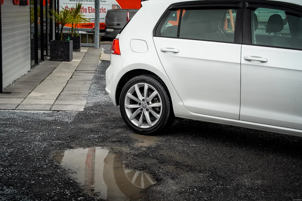 2014 Volkswagen Golf Highline Automatic - Image 4