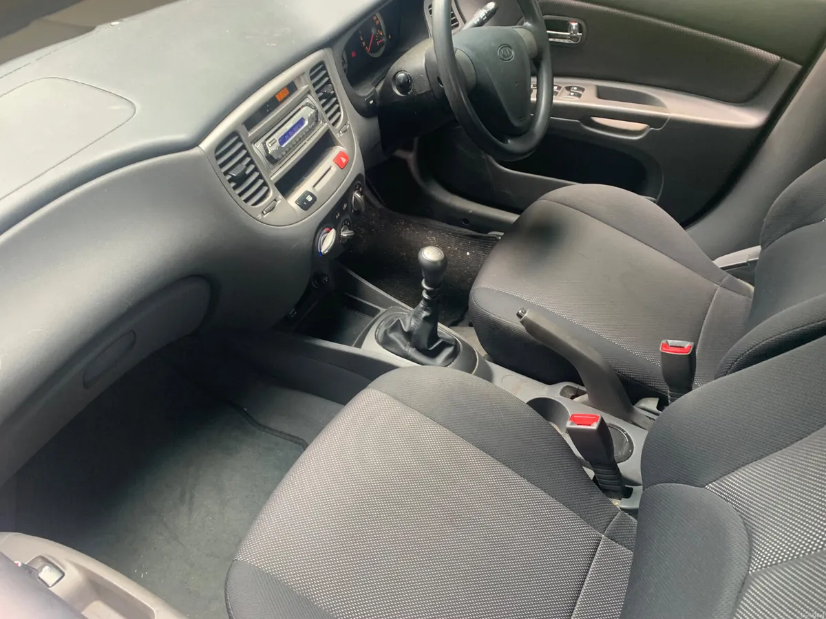 Kia Rio 2005 clean car 🚗 - Image 6