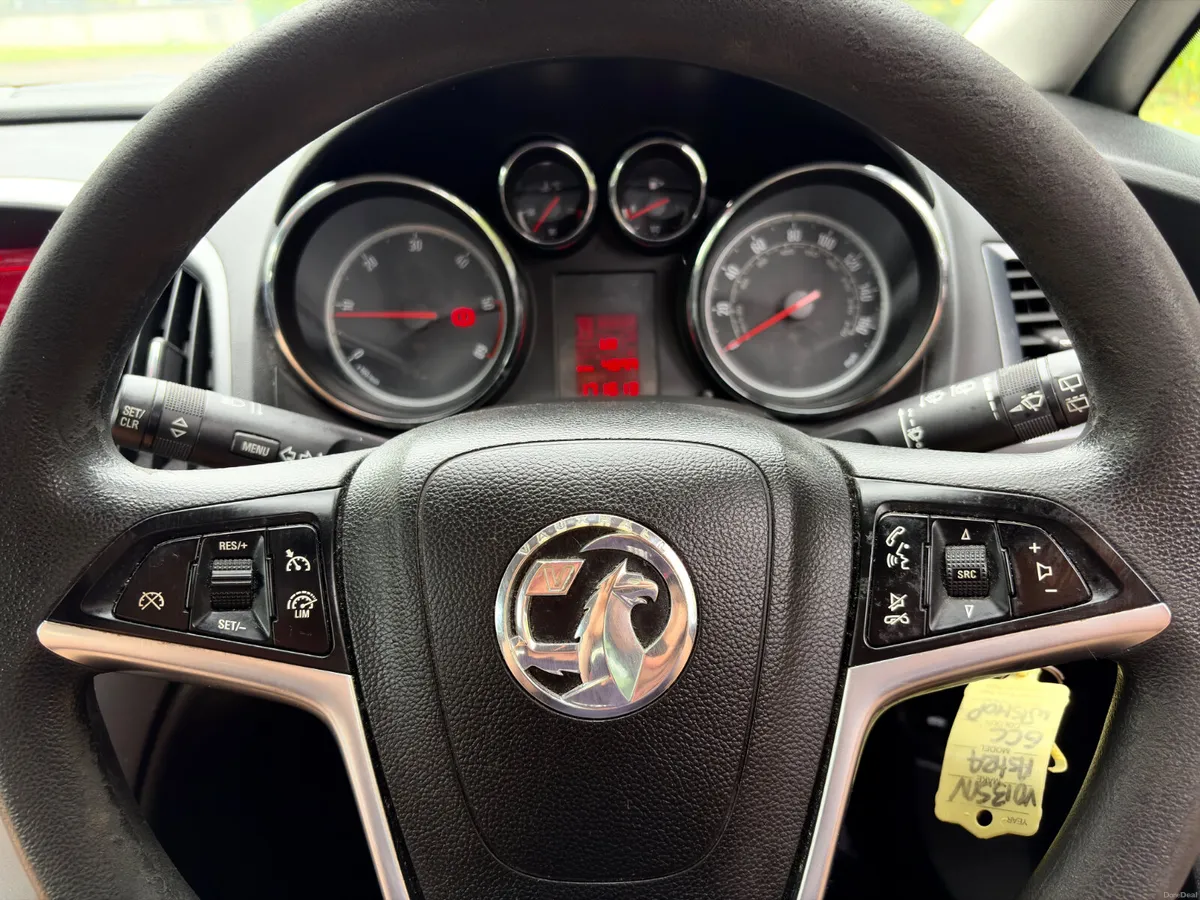 Opel Astra 2013 1.3 CDTI new nct 9/27 tax 6/26 - Image 3