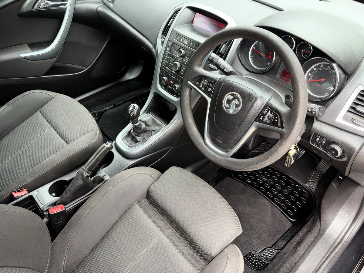 Opel Astra 2013 1.3 CDTI new nct 9/27 tax 6/26 - Image 2