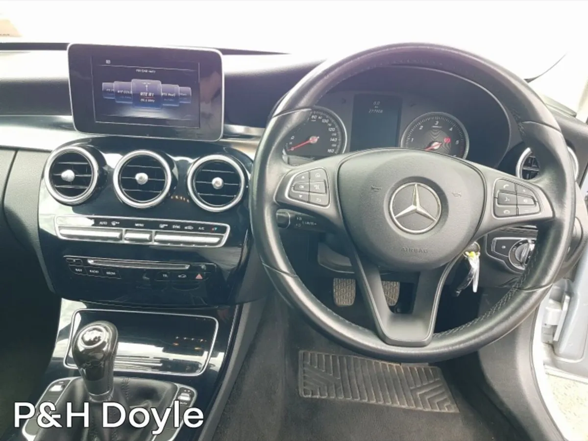 Mercedes-Benz C-Class C 220 BLUETEC - Image 2