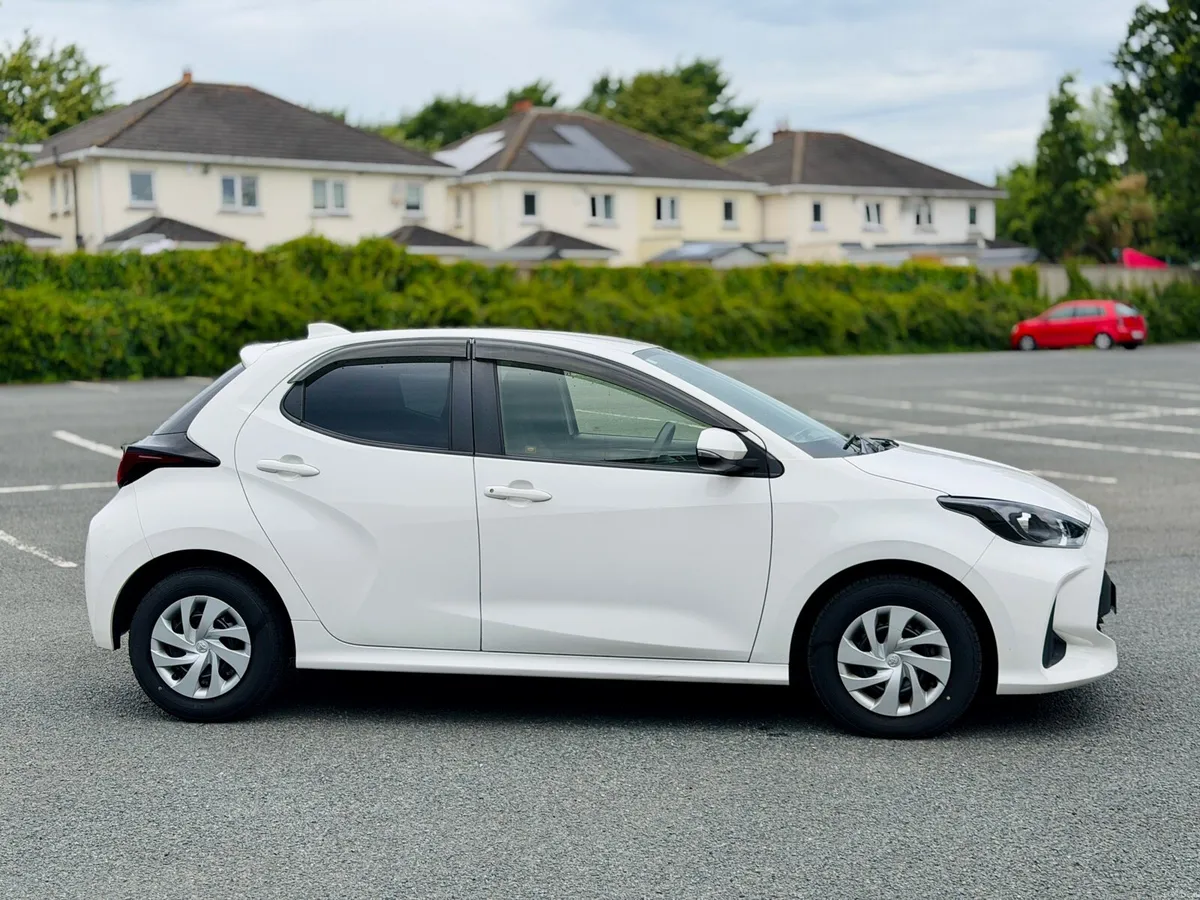 2020 TOYOTA YARIS • HYBRID • NEW NCT • - Image 2