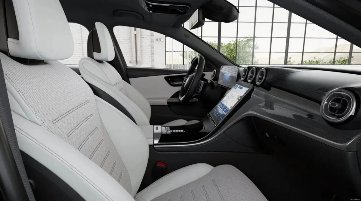 Mercedes-Benz C-Class C 200d AMG LINE PLUS EDITION - Image 4