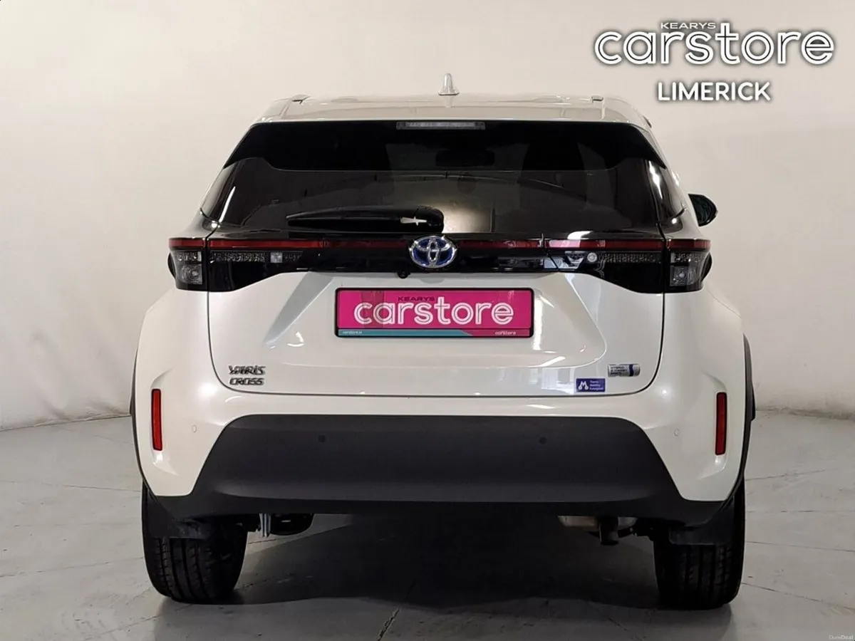 Toyota Yaris Cross 1.5 HEV Z Spec Partial Leather - Image 4