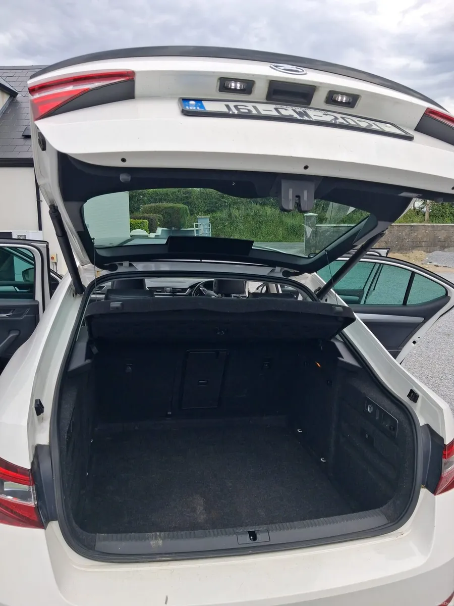 Skoda superb - Image 3
