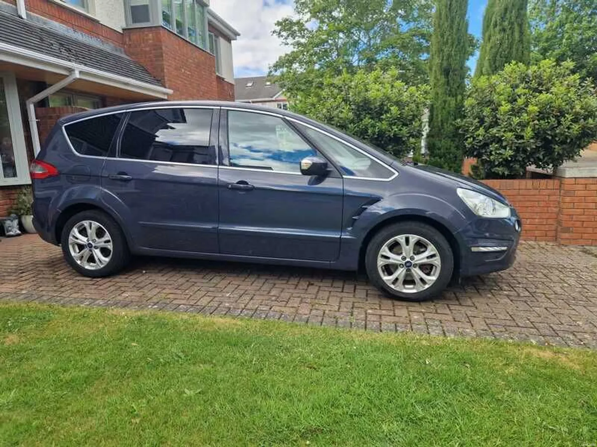Ford S-Max -Titanium 2013 - Image 1