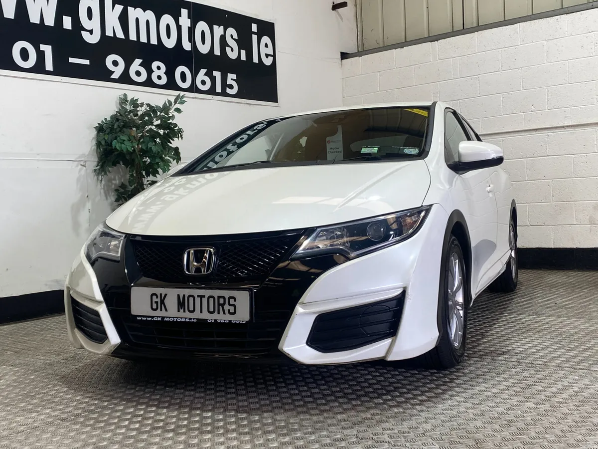 Honda Civic 2015//FINANCE AVAILABLE//LOW KLMS// - Image 3
