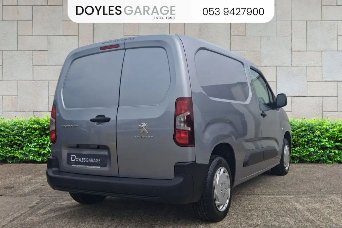 Peugeot Partner Active Plus 1.5 HDi Diesel 100bhp - Image 4
