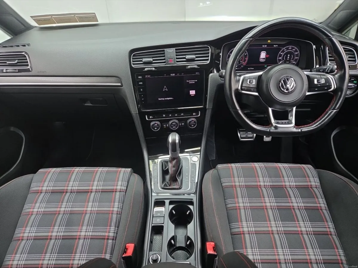 Volkswagen Golf GTI 2.0 DSG Dynamic - Image 3
