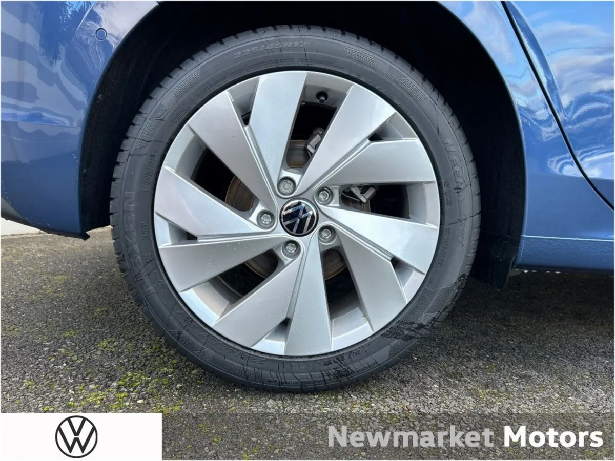 Volkswagen Golf EDITION 75 2.0TDI 116BHP 6 SPEED - Image 2