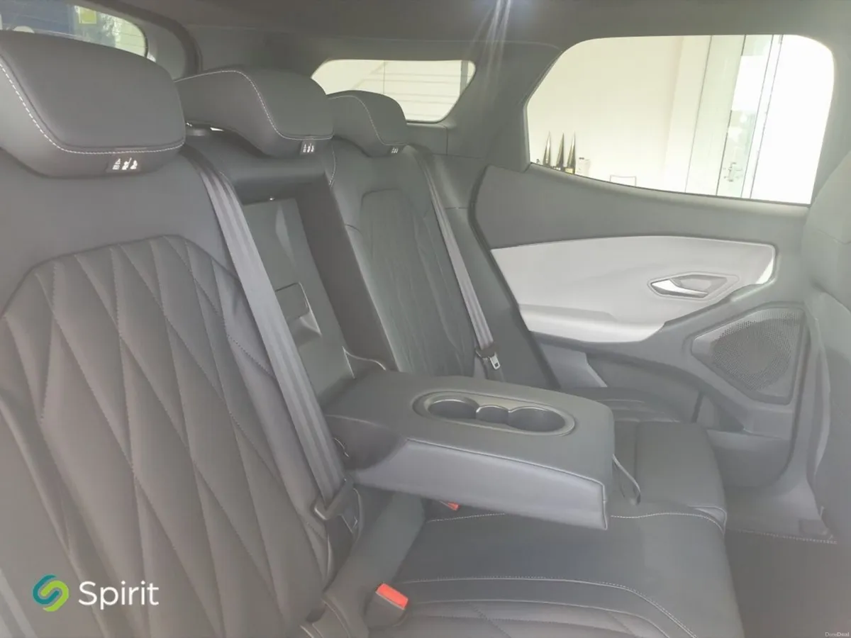 Ford Explorer Select 77kWh EXTENDED RANGE - Image 5