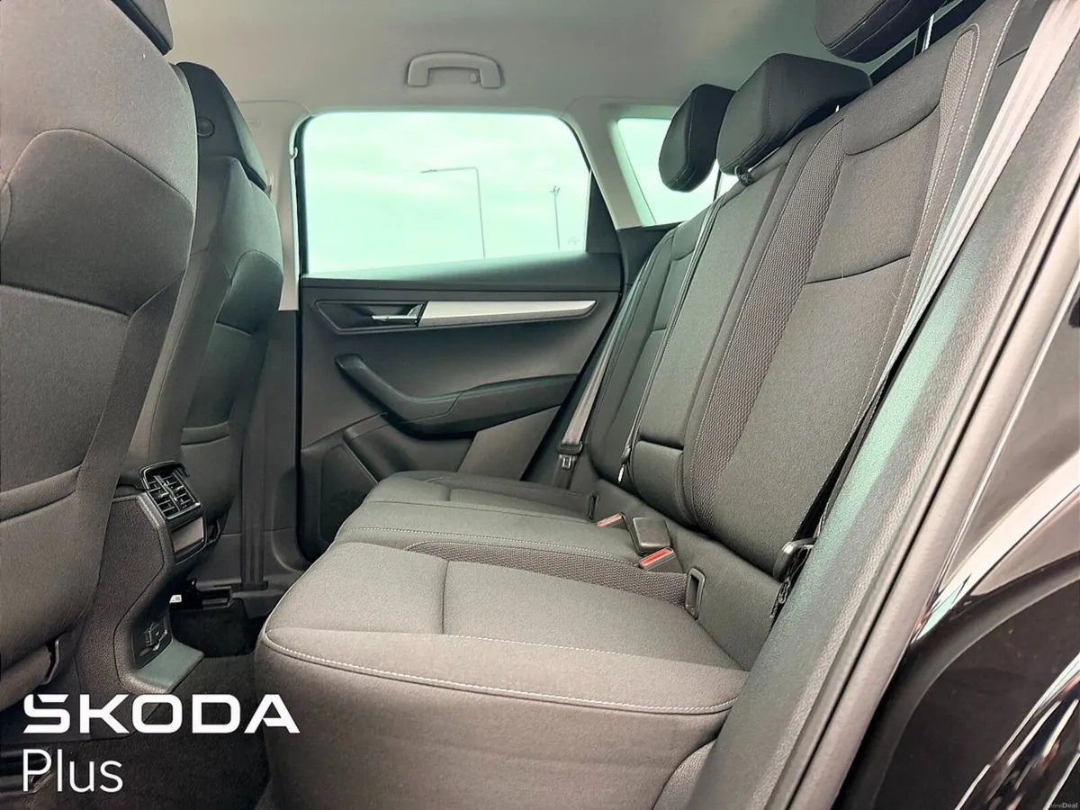 Skoda Karoq SELECTION 2.0TDI 115BHP - Image 6