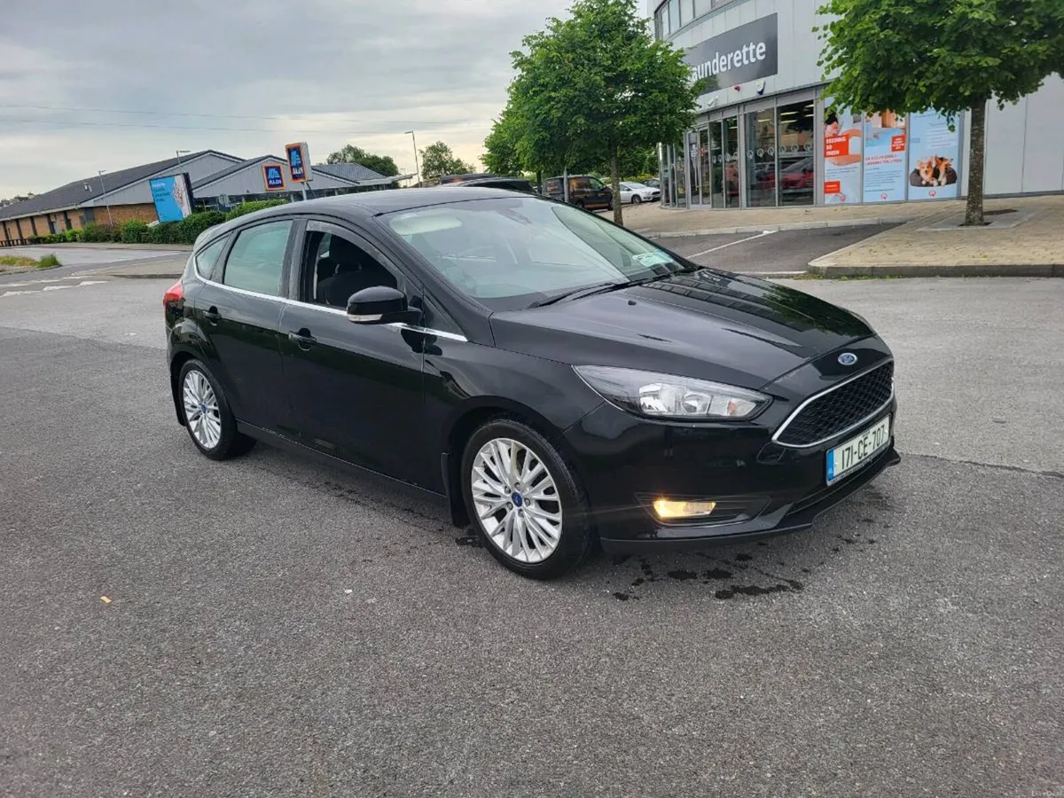 2017 Ford Focus.Trade in accepted - Image 2